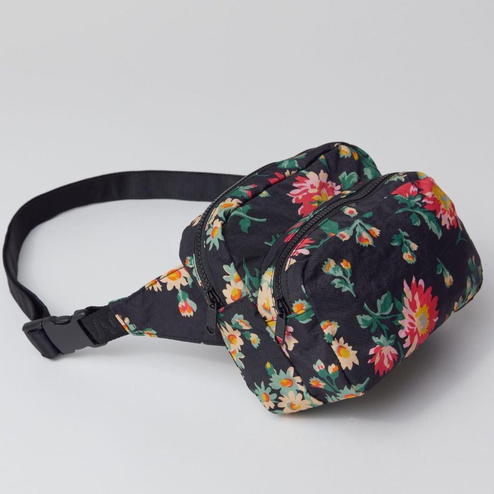 NWT BAGGU Fanny Pack, Laura Ashley Rhian Floral - Picture 6 of 9
